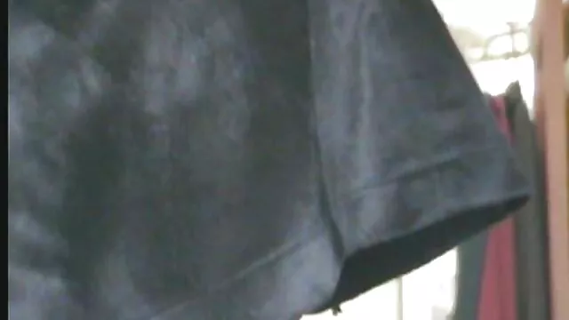A szexuális töltetű nagy seggű leszbikus Ariella Ferrera szívesen eszi barátnője punciját