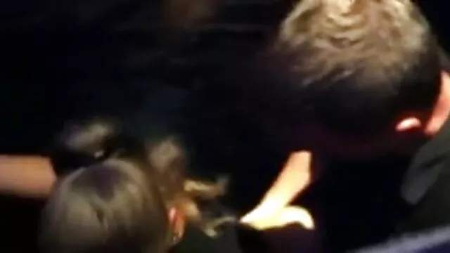 Rocco és társai megbaszják Silvia Dellait és a szemtelen nagy segg sex barátnőjét