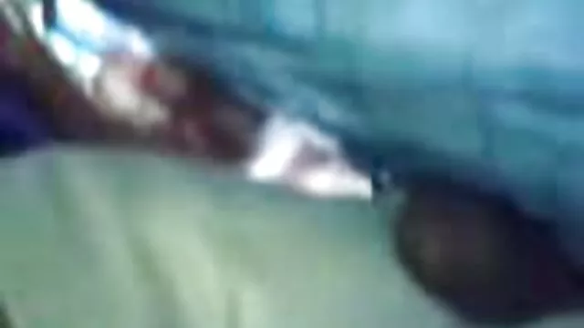 Görbült latina barna tini Gabrielle Clayton szar kakas baszik anális és kap arckezelést. segg maszti