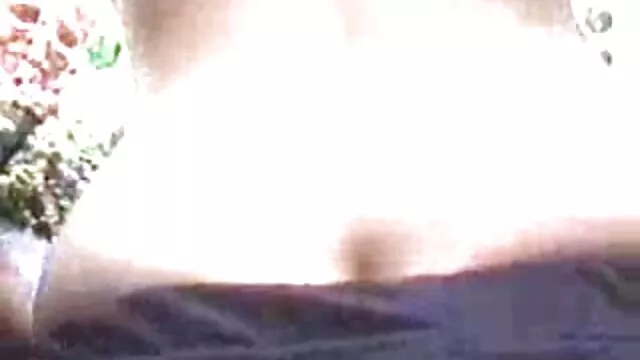 A nagy segg nagy élvezet sós orosz hussik keményen megrongálódnak a vad csoportos szexorgia előtt