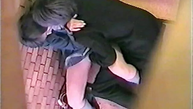 A karcsú, szőke Kiara Cole-t megbaszott egy nagy segg pornó dögös, jóképű szomszéd
