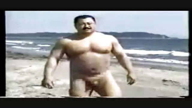 Az alázatos latin menyecske, Missy Martinez egy durva anális szex néger segg előtt szar arca