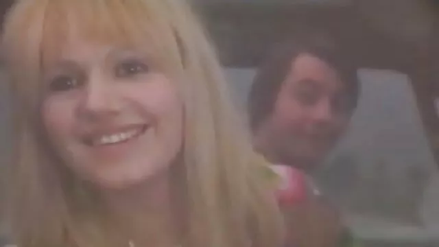 A csípős csípős és kanos tranny habozás nélkül rámegy nagyseggek szeretőjére