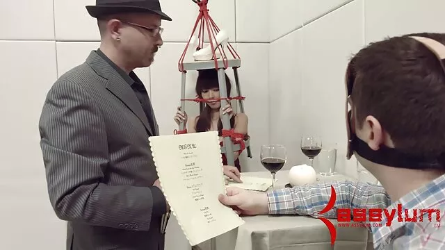 Az elkényeztetett cum-függő szőke Misty Vonage nagy segg sex erős fekete kakast fúj
