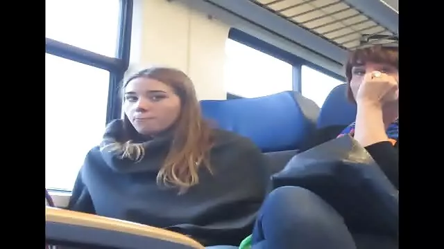 Christian XXX elcsábítja Emma Mae nagyseggek tini csajt, és megeszi édes levét