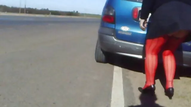 A vonzó nővér szívja szex nagy segg a doki kemény, fekete farkát