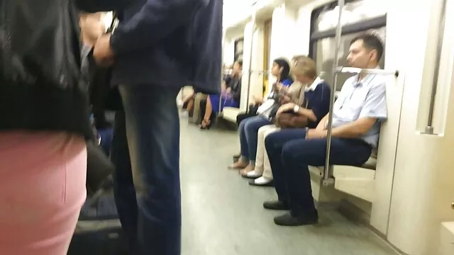 A gyönyörű csaj, nagy segg pornó Cassidy Clay biztosan tudja, hogyan kell lovagolni